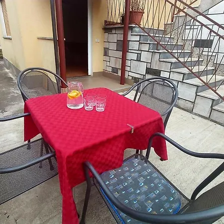 Adria Bed and Breakfast 2*